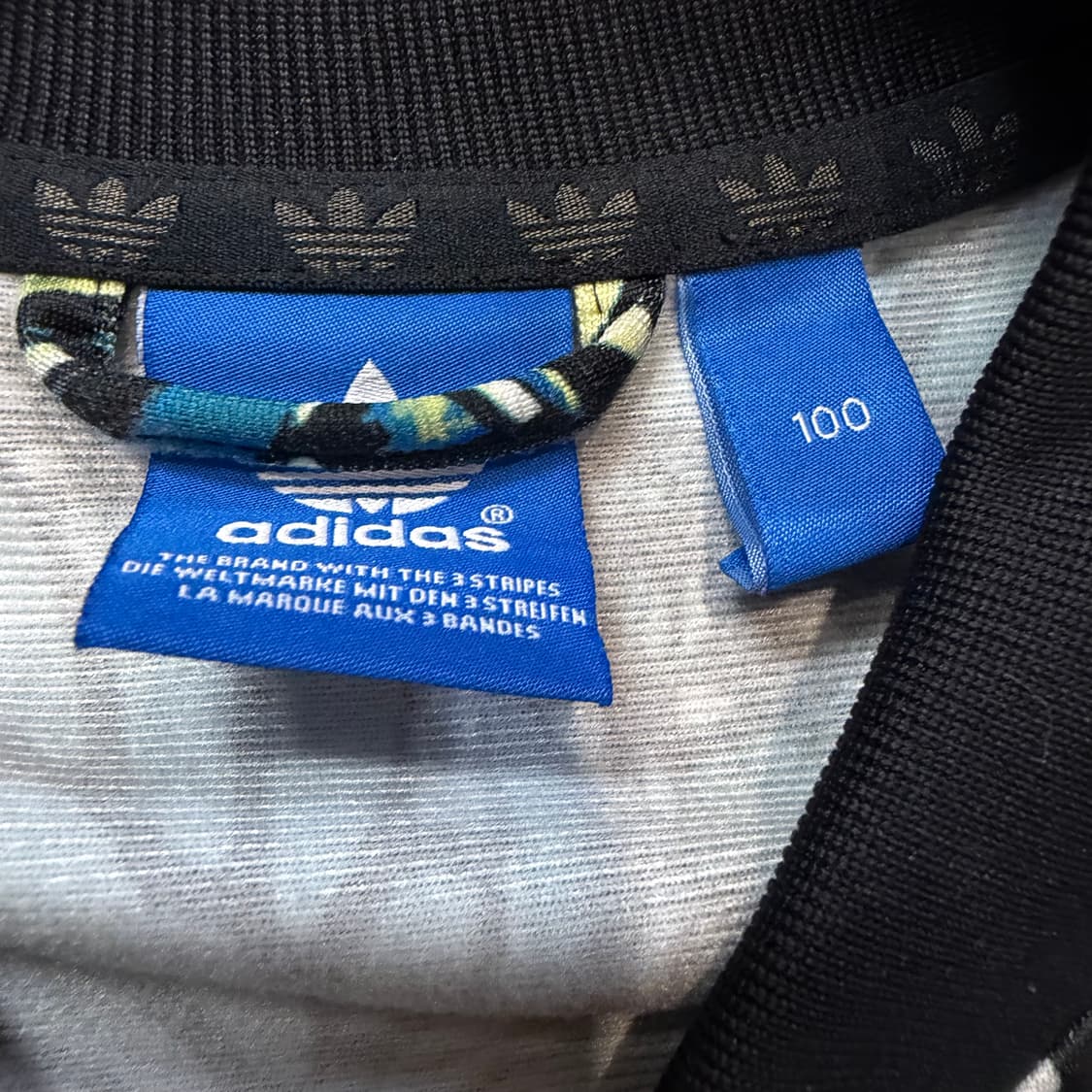 아디다스 버터플라이 트랙탑  상품이미지3