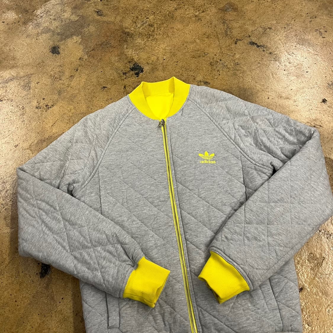 [정품/100] 아디다스 양면 퀼팅 자켓 회색 노란색 b16 상품이미지1