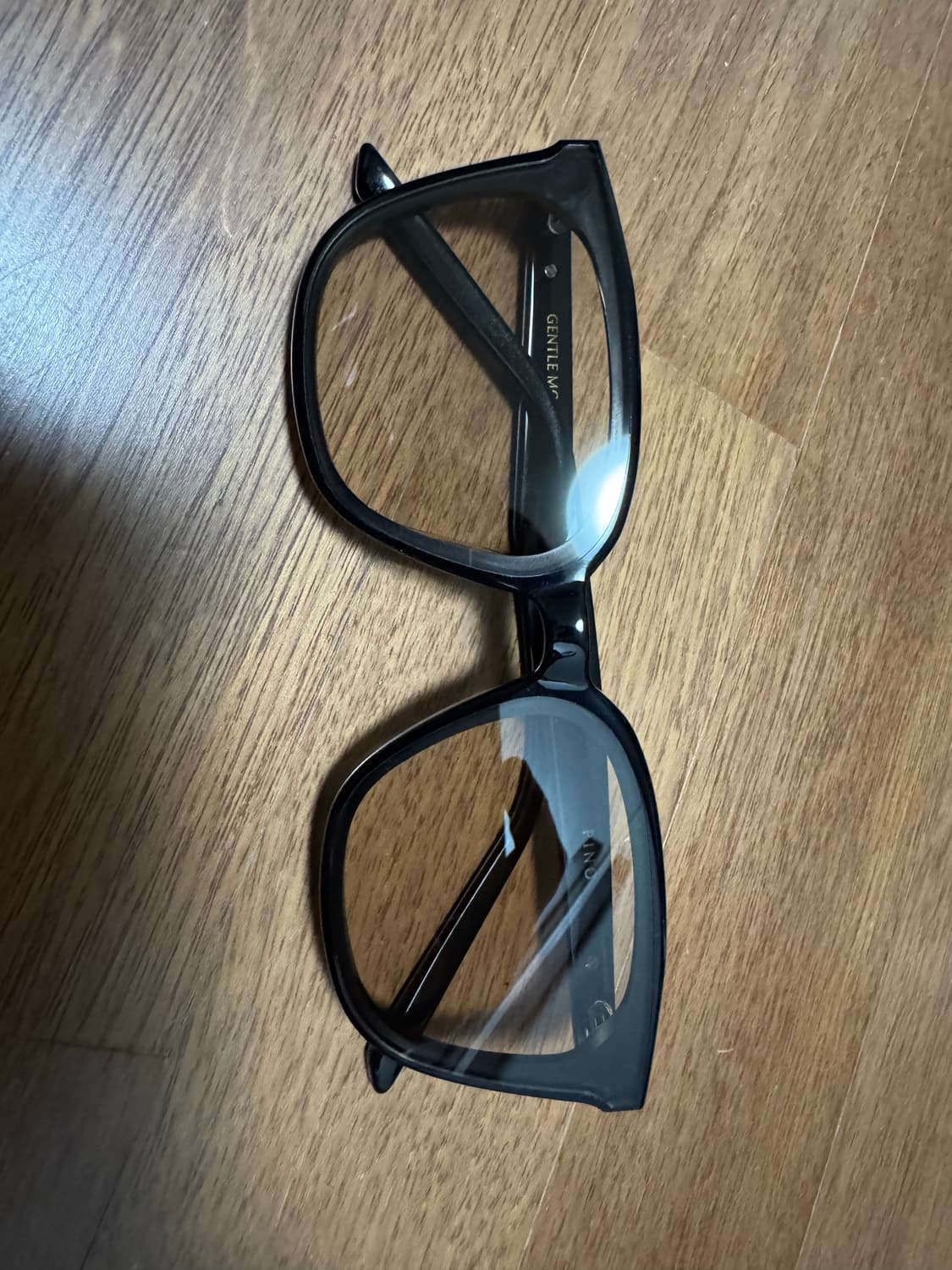 젠틀몬스터 피노 01 블랙 선글라스 상품이미지1