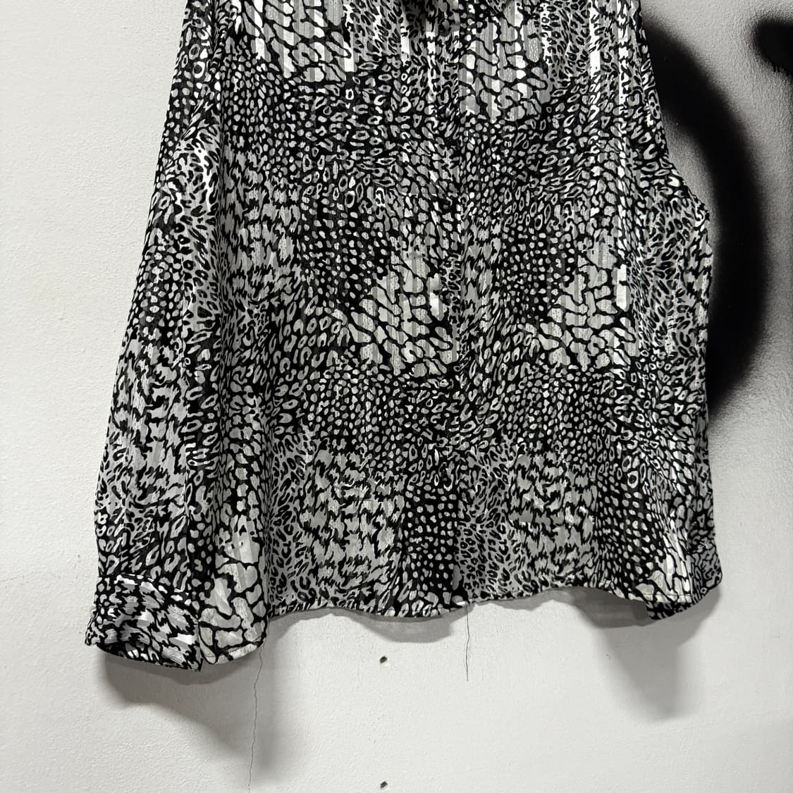 VTG 빈티지 애니멀 레오파드 풀 패턴 실버 셔츠 상품이미지4