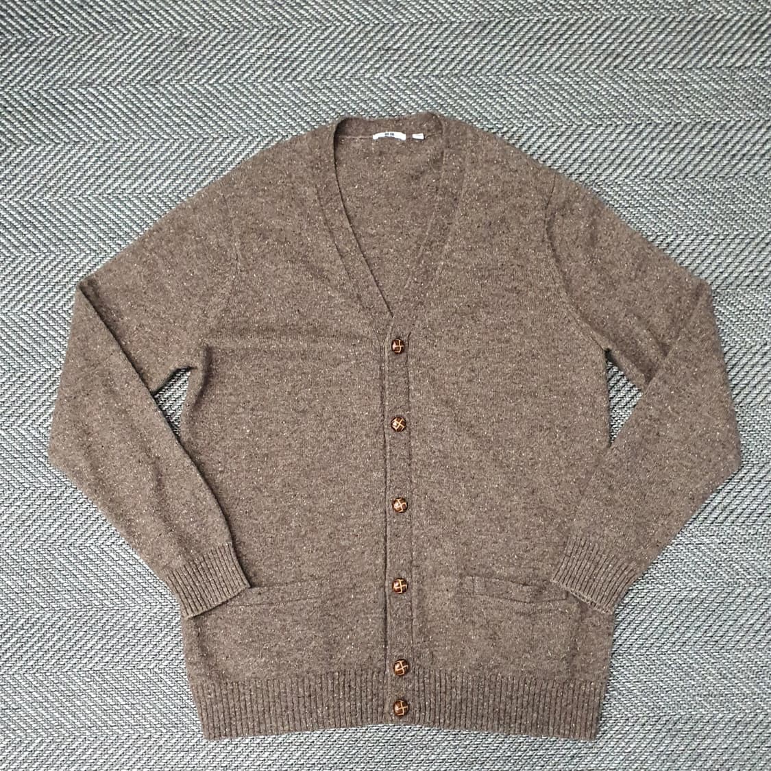 유니클로 브이넥 니트 가디건 남자105 상품이미지1