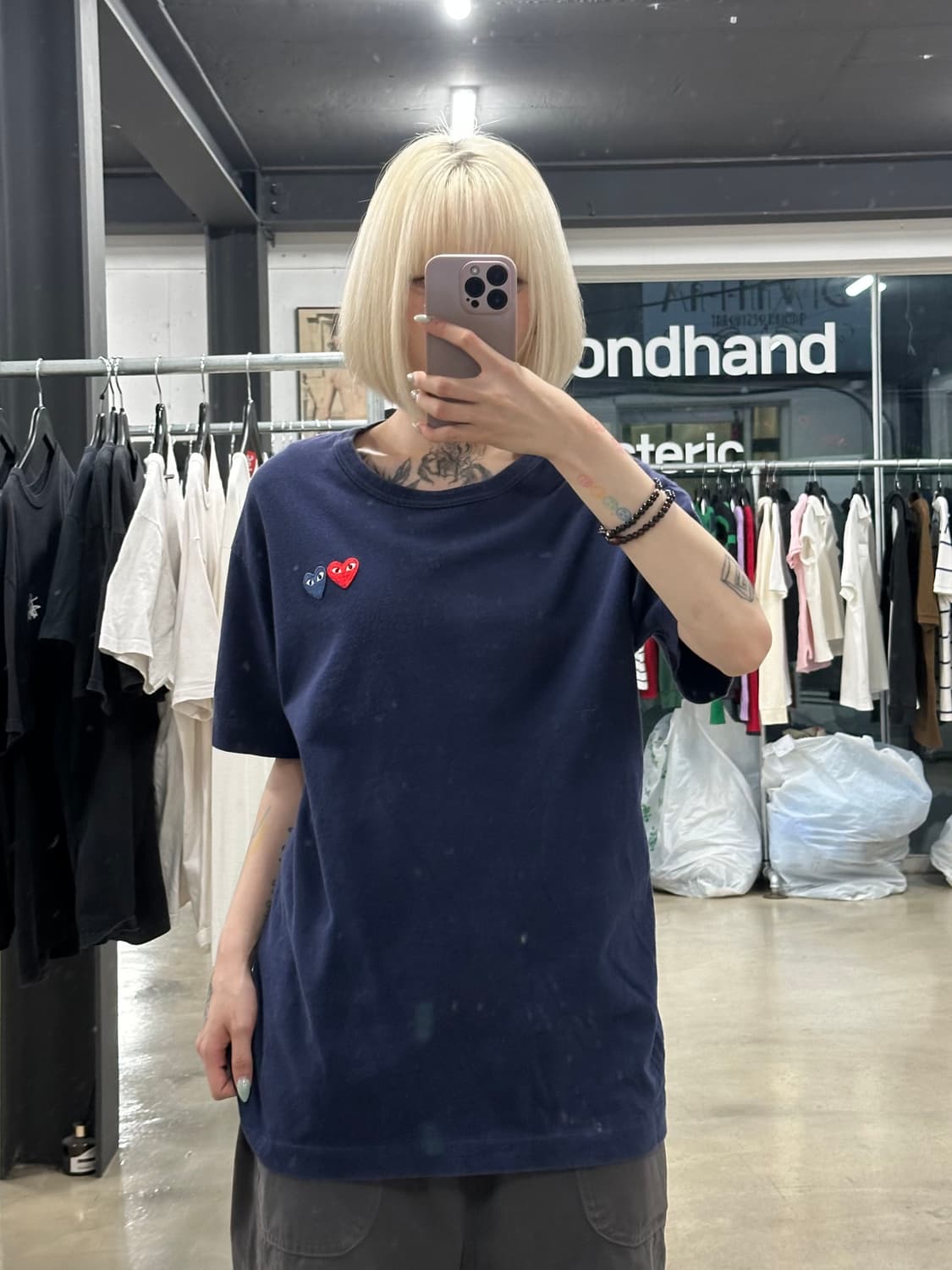꼼데가르송 네이비 더블 하트 반팔 티셔츠 상품이미지1