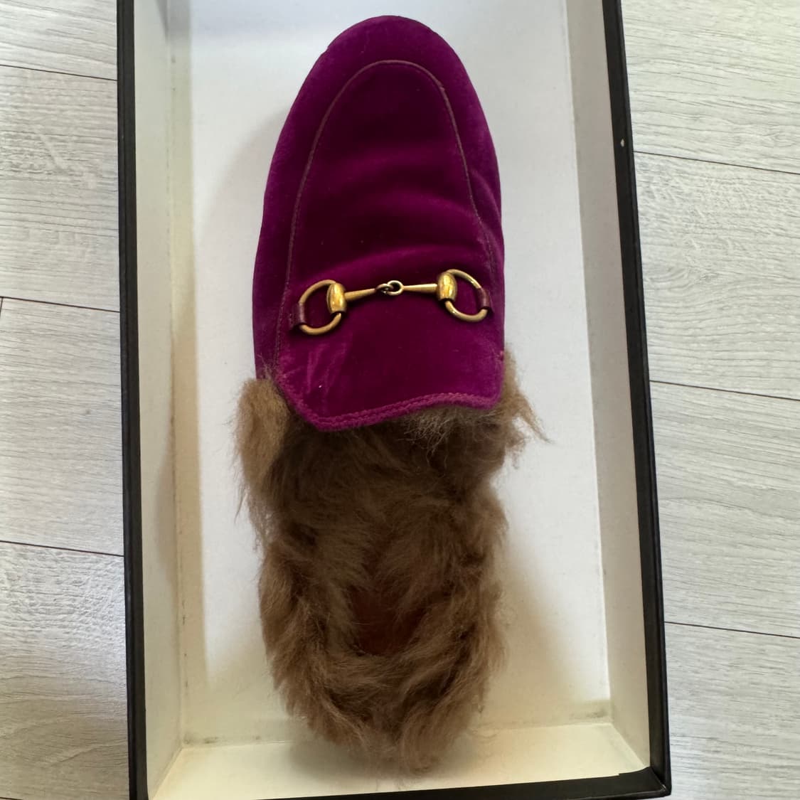 구찌 벨벳 털 슬리퍼 상품이미지1