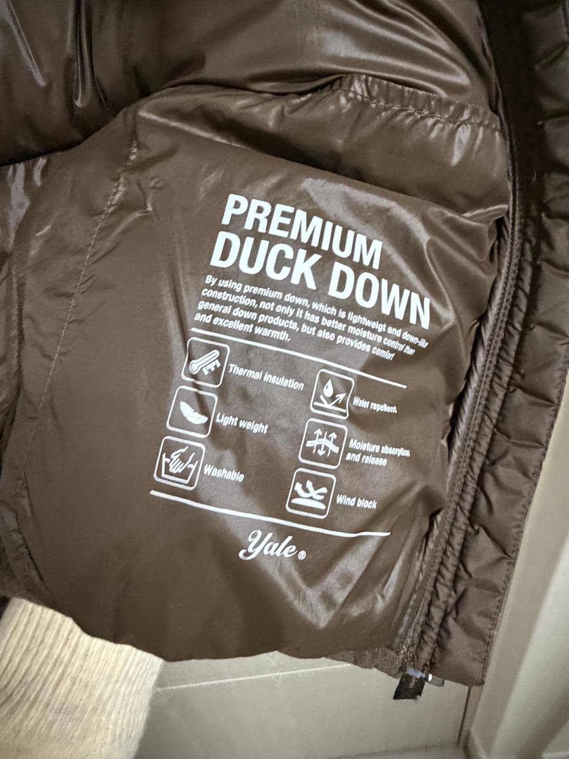 예일 라이트 덕다운 크롭패딩 브라운 상품이미지6