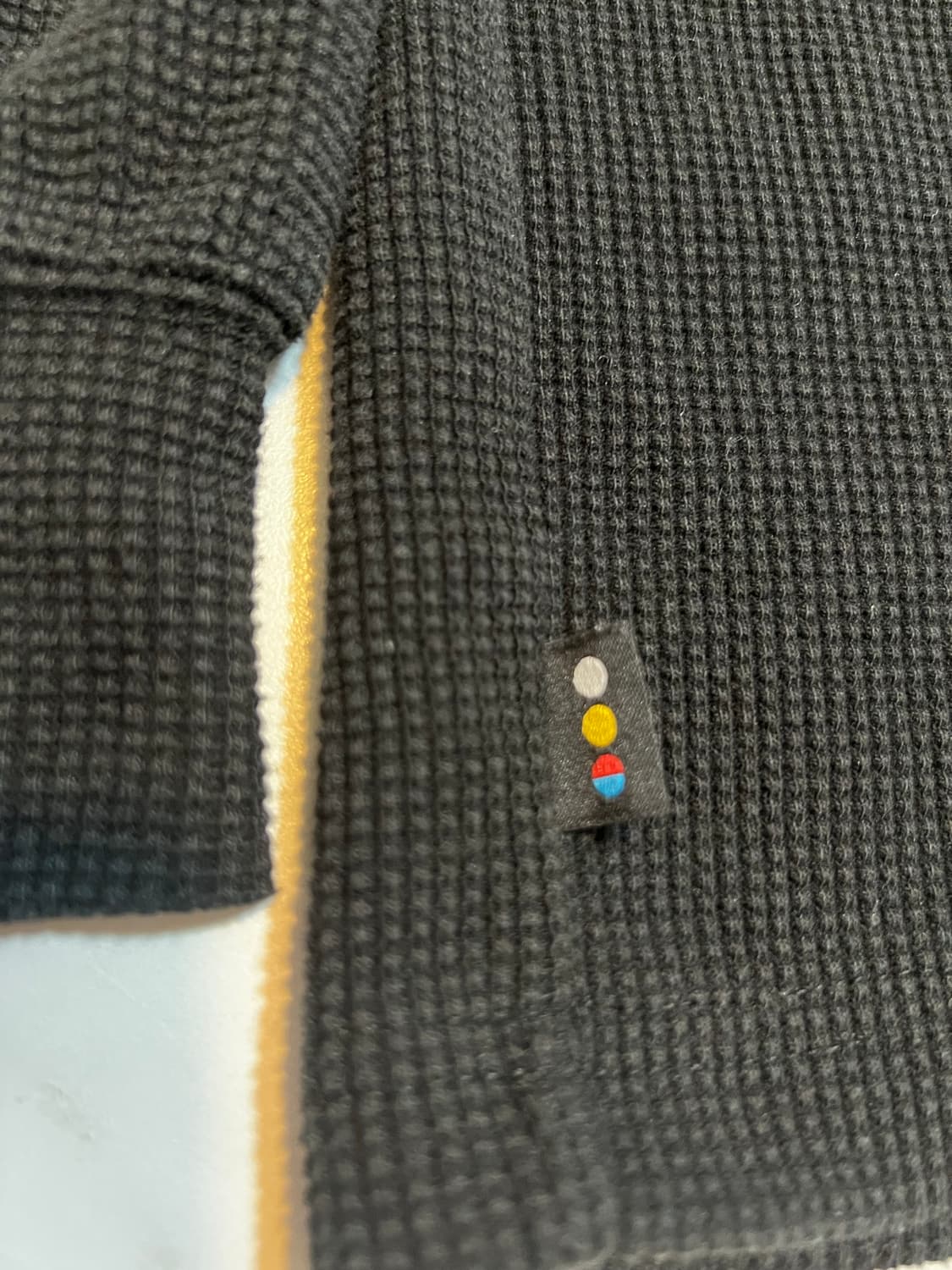 아이앱 스튜디오 와플 롱슬리브 블랙 화이트 상품이미지5