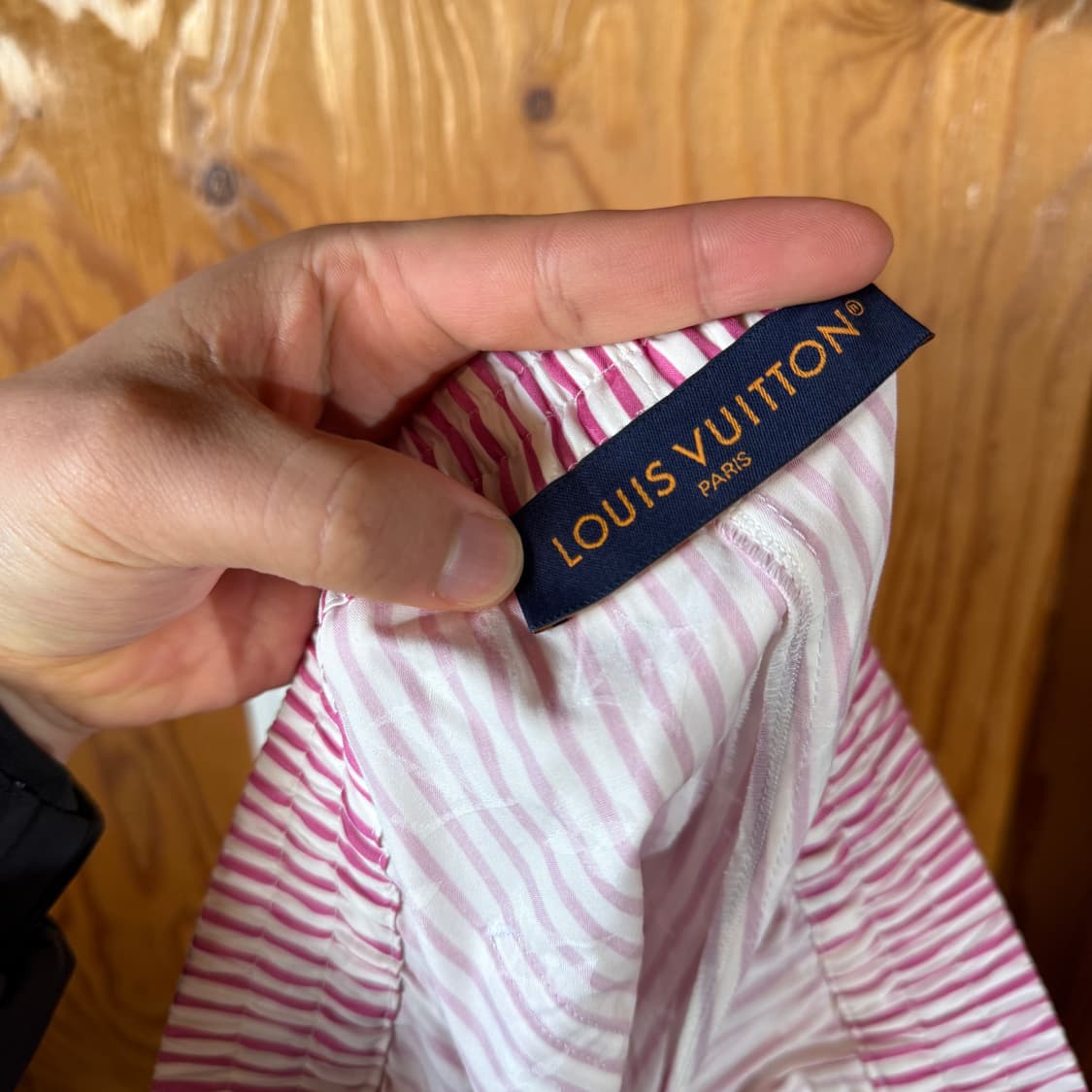 루이비통 2025 S/S 모노그램 스트라이프 캐쥬얼 쇼츠(반바지) 상품이미지9