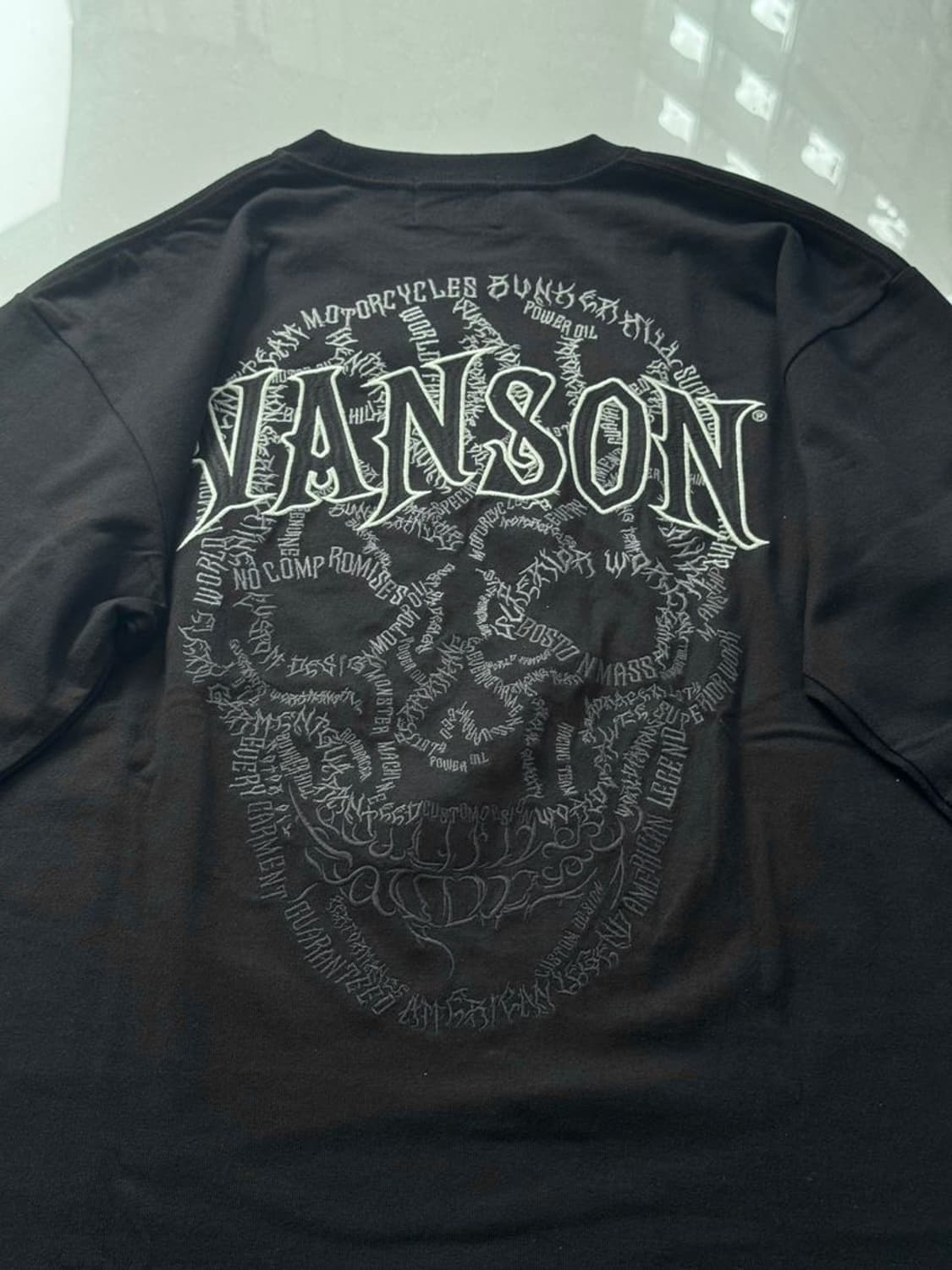 LOGO LONG SLEEVE 스컬 로고 긴팔 NVLT-2503 상품이미지5