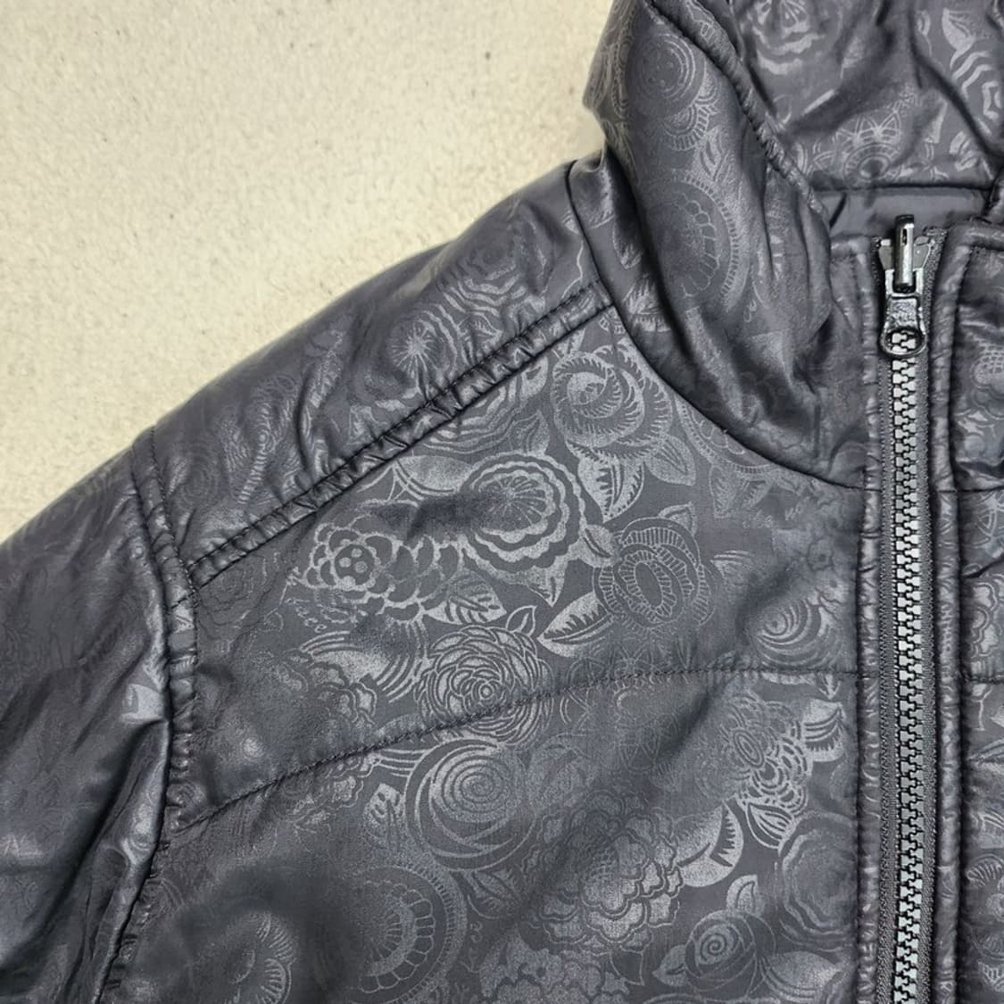 THE NORTH FACE 퍼플로고 경량 패딩 Women 90 상품이미지3