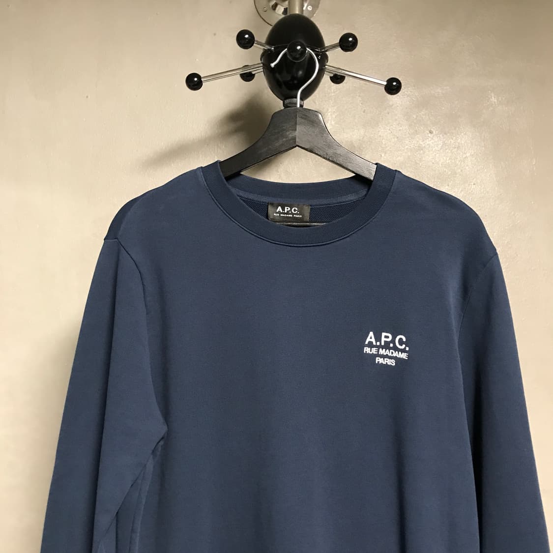 APC 아페쎄 맨투맨 네이비 L 상품이미지2
