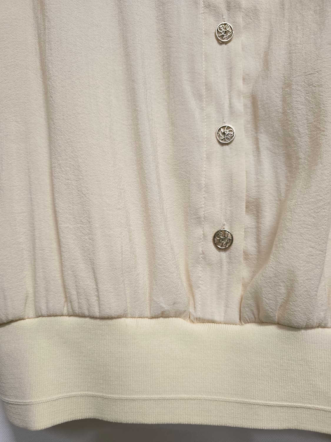 ak 앤클라인 아이보리 7부소매 블라우스 셔츠 상품이미지3