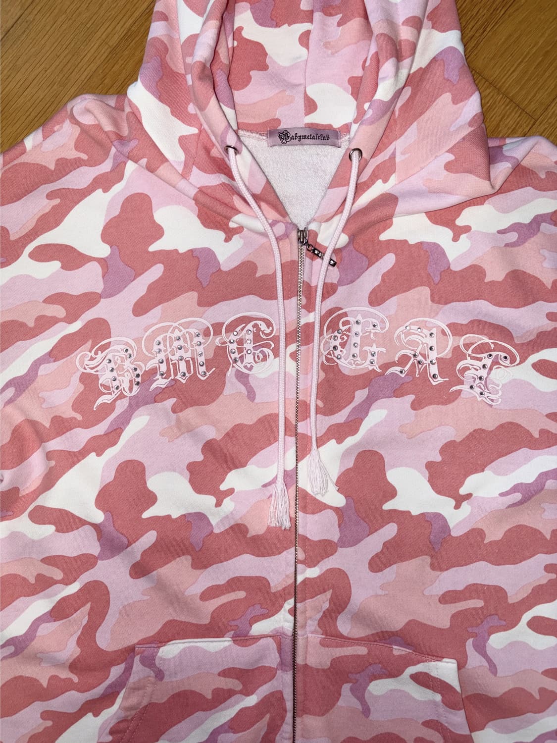 베메클 베이비메탈클럽 베어 핑크 카모 후드집업 상품이미지2