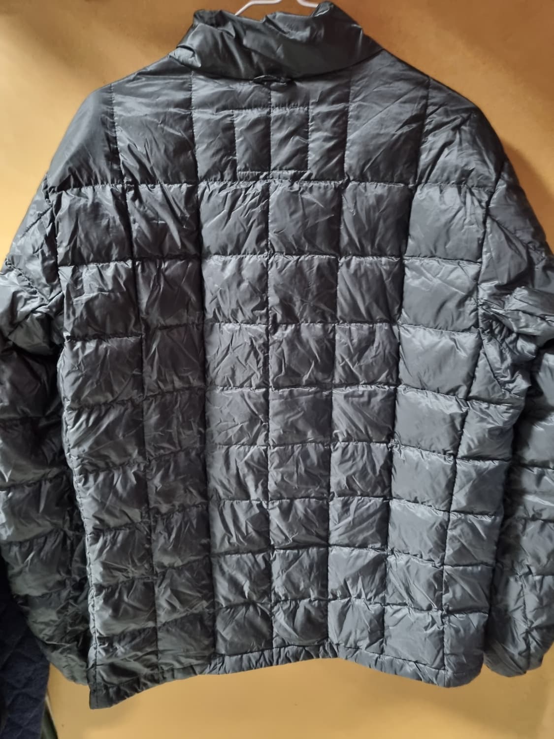 인터메조 속지 남성 경량 구스패딩  상품이미지2