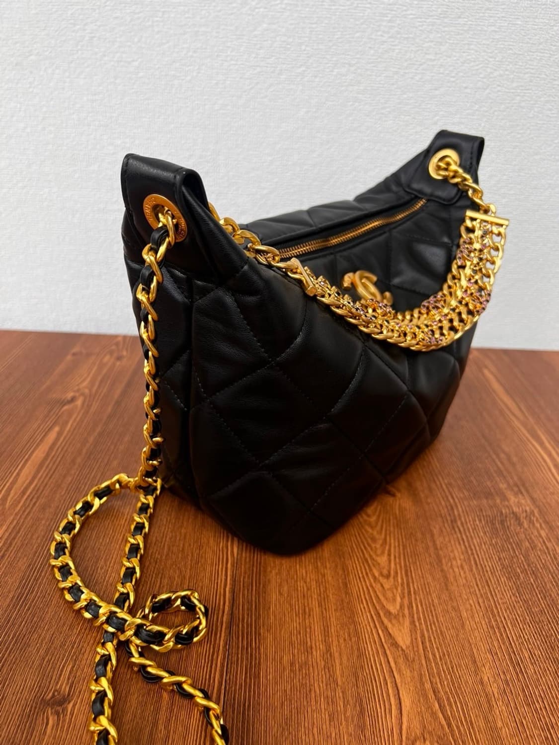 샤넬VIP 신상 CC 큐빅로고 리미티드호보백 상품이미지5