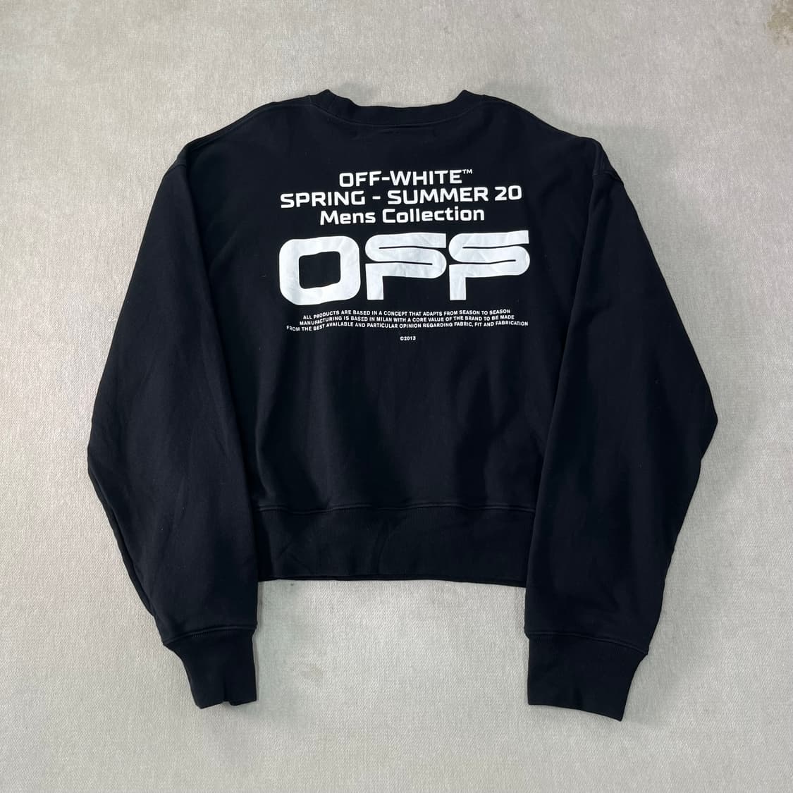 100 오프화이트 웨이비라인 블랙 맨투맨 상품이미지1