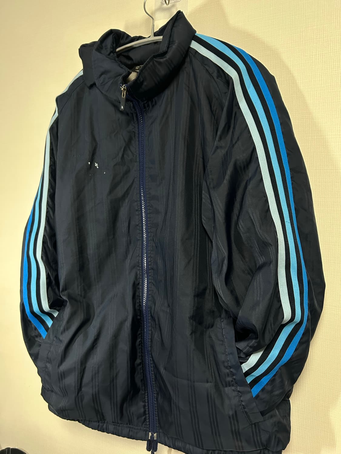 adidas 바람막이 상품이미지2