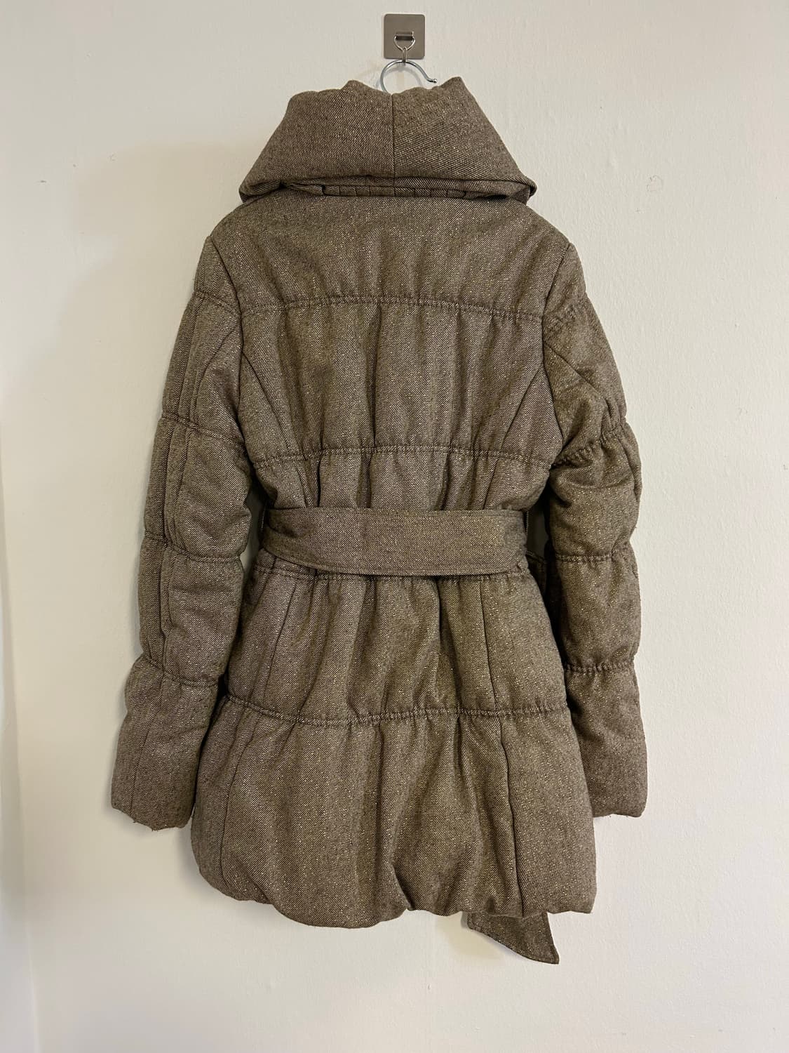 세실맥비 골드버튼 울믹스 쇼울 볼륨 패딩 코트 상품이미지4