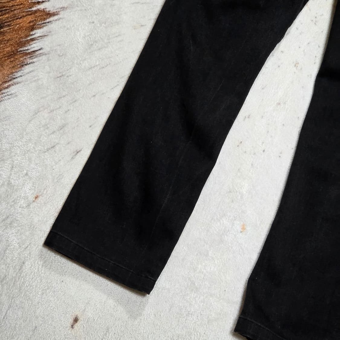 게스 블랙 슬림핏 데님 팬츠 상품이미지3