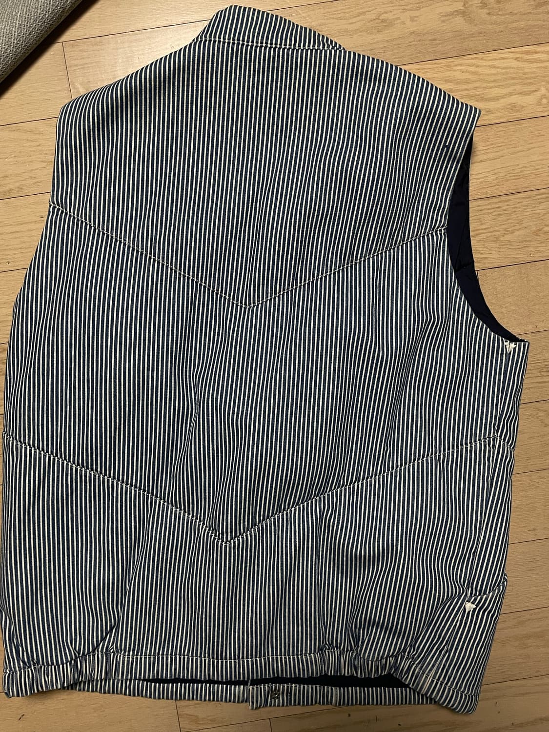 노스페이스 퍼플라벨 스트라이프 베스트 상품이미지2