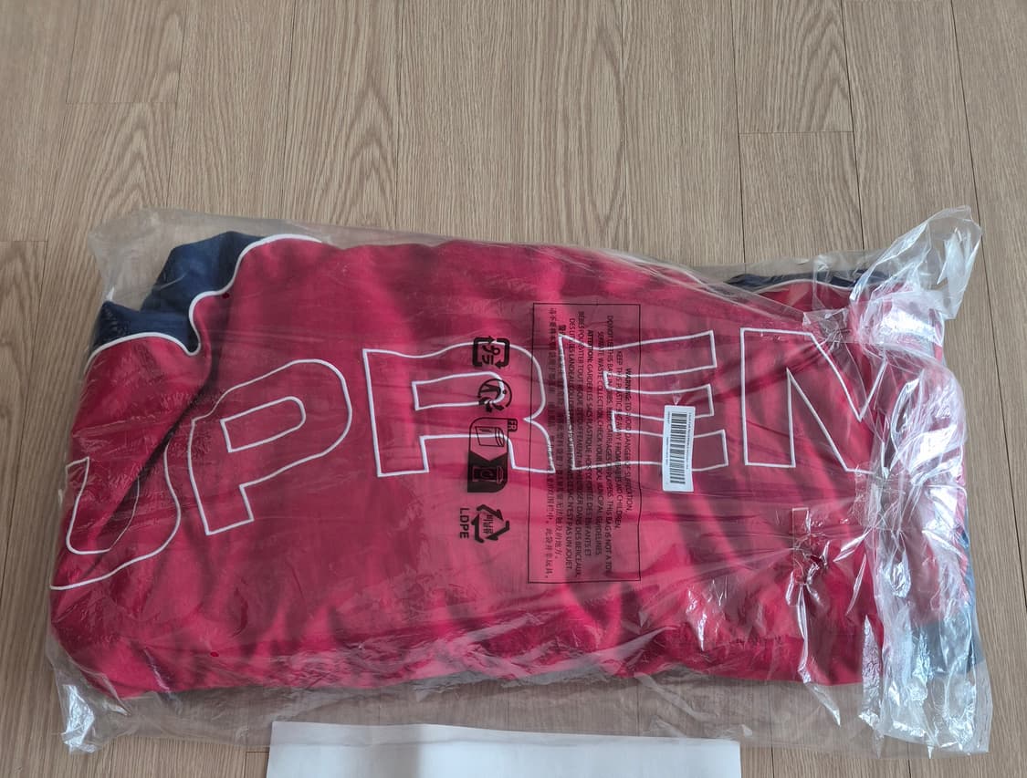 [L]슈프림 포우 퍼 리버시블 후드 트랙 자켓 레드 - 25SS 상품이미지3