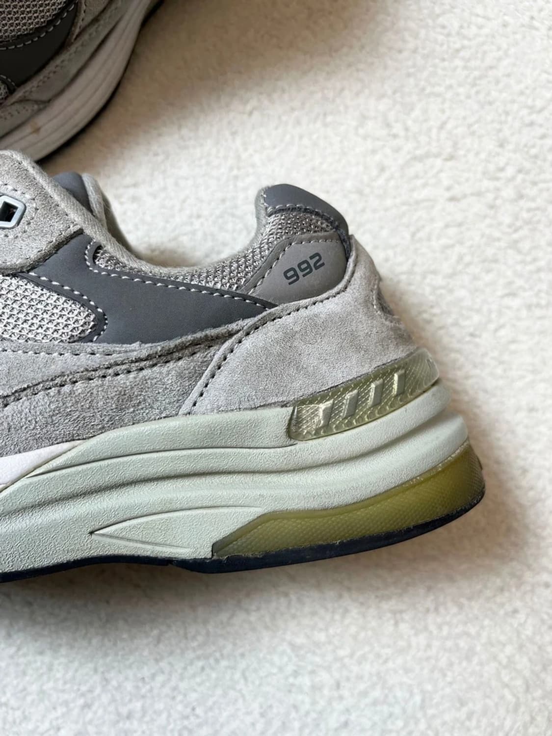 뉴발란스 992 USA 코어 그레이 스니커즈 A1834 상품이미지7