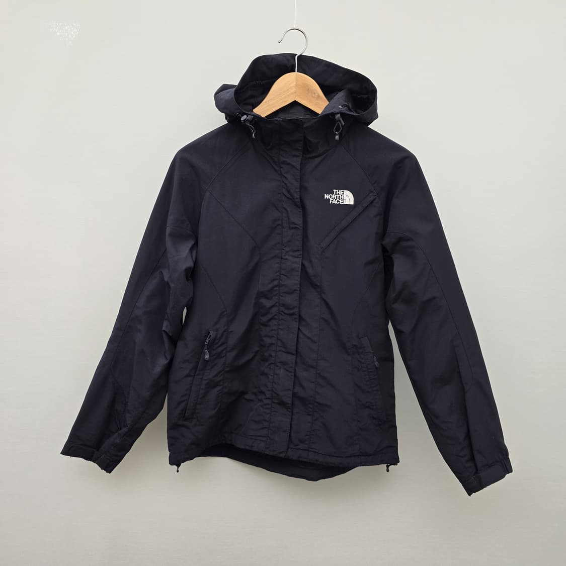 노스페이스 블랙 바람막이 후드 자켓 상품이미지1