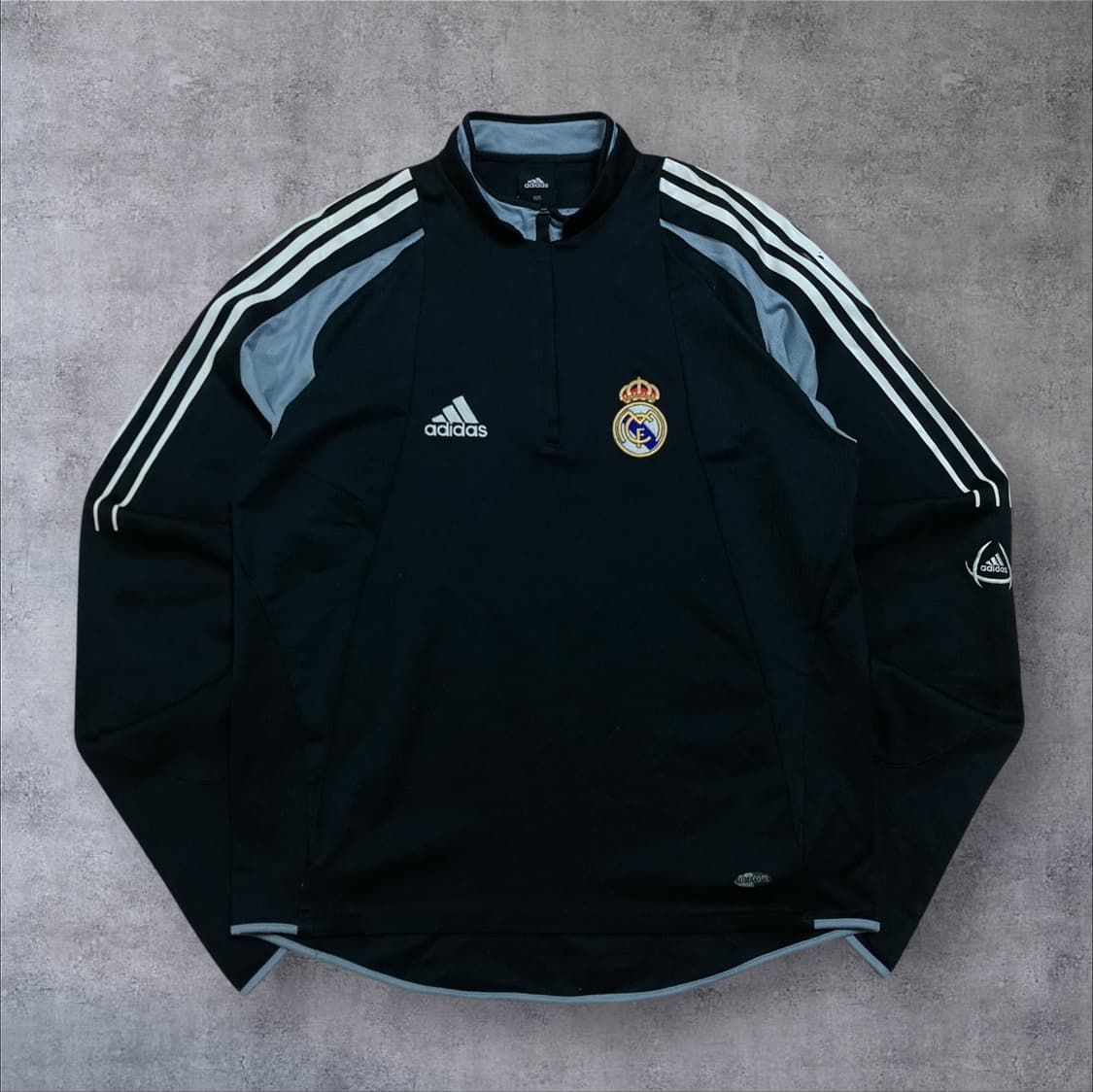아디다스 레알 마드리드 로고 블랙 아노락 트랙탑 상품이미지1