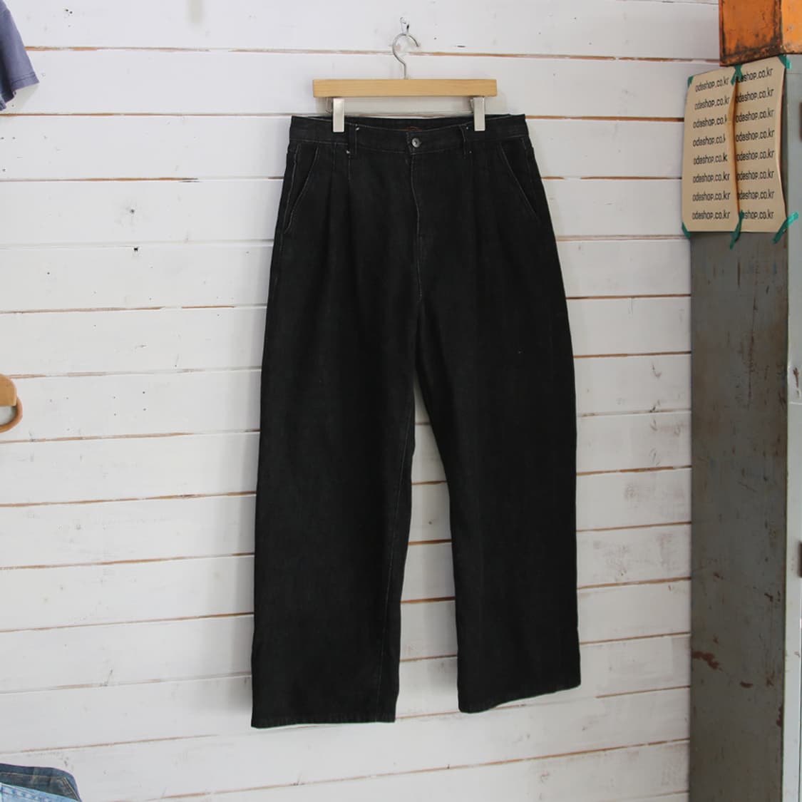 (착용컷) BESLOW 와이드 셀비지 데님 팬츠 (남성용 33.5-34) 상품이미지1