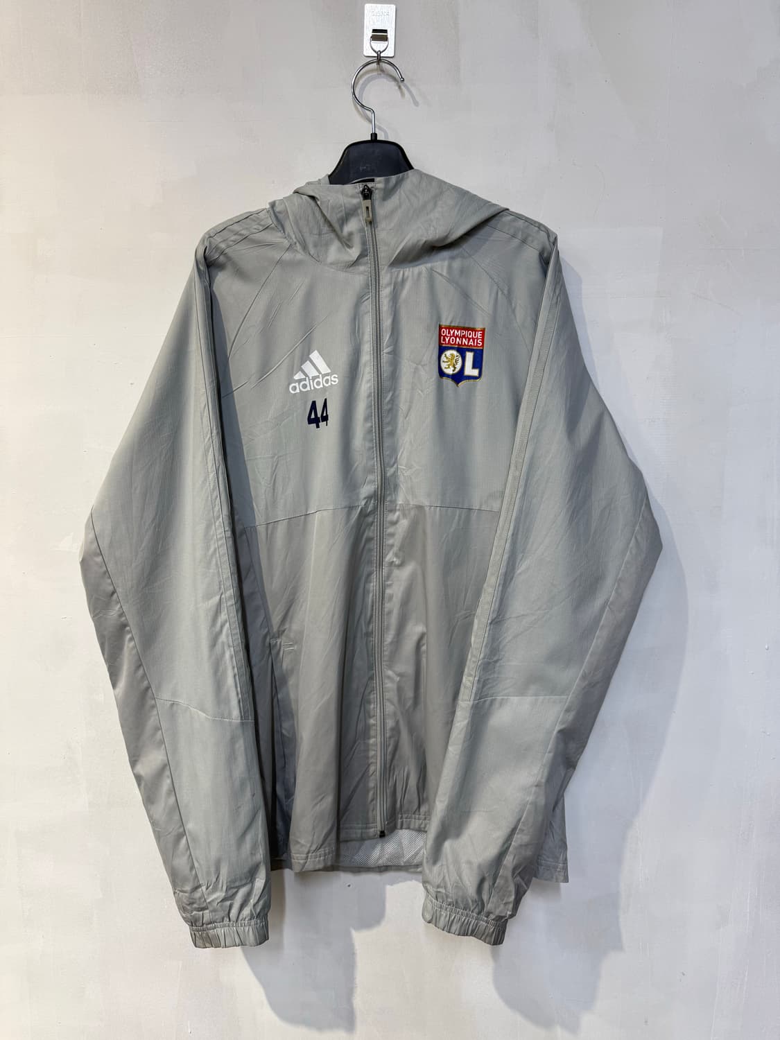 아디다스 그레이 바람막이 상품이미지1