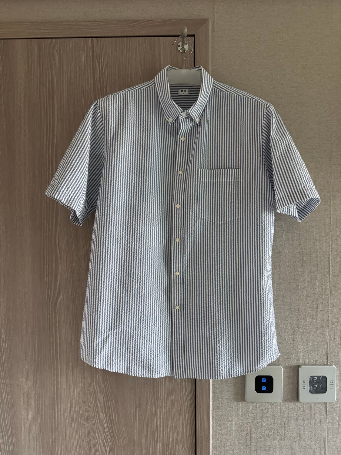 [Uniqlo] 유니클로 시어서커 버튼다운 반팔 셔츠 (XL) 상품이미지1