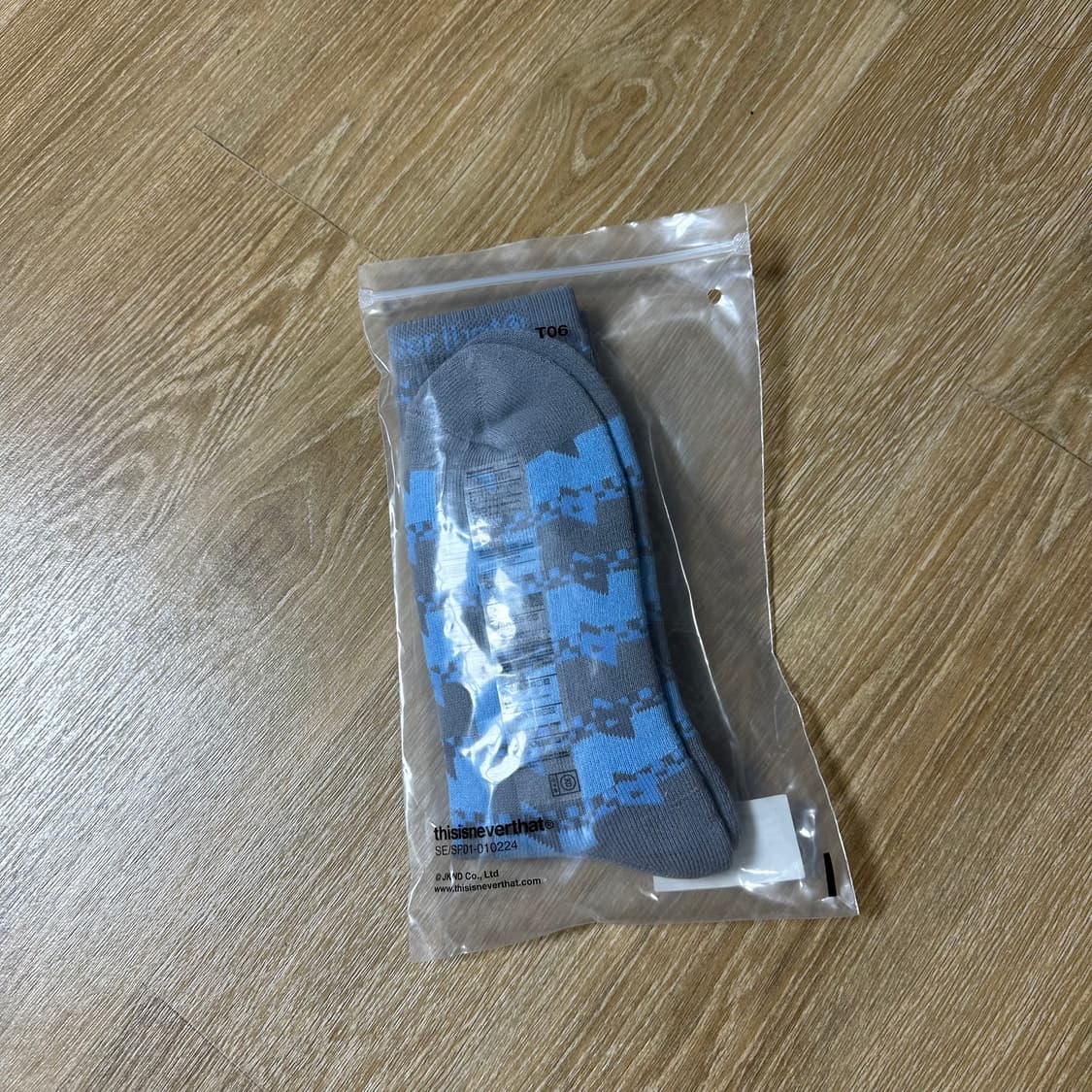 새상품 디스이즈네버댓 체커보드 양말 그레이 상품이미지3