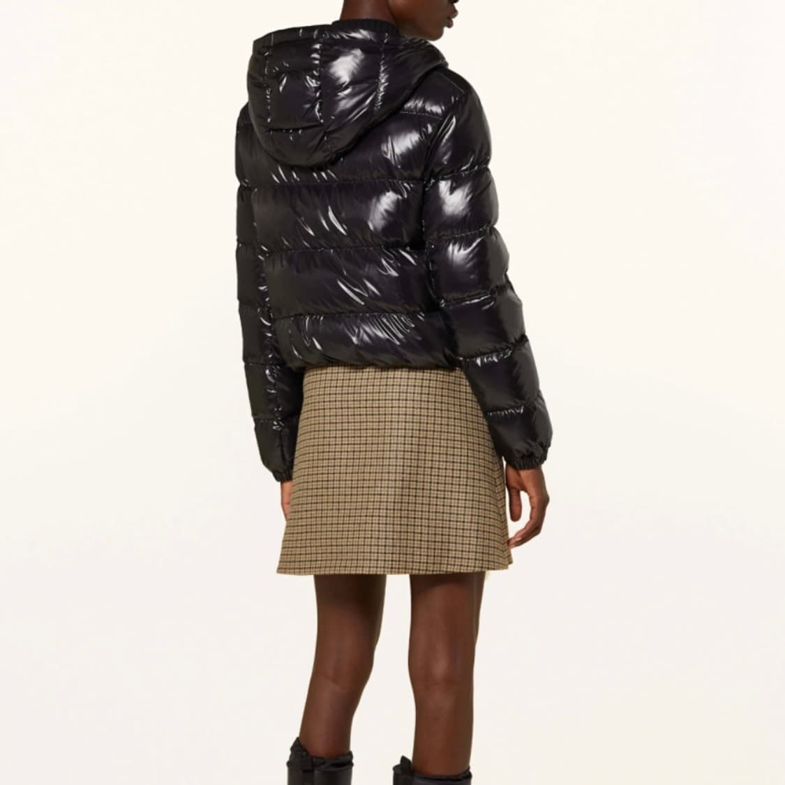 몽클레르 바야드 쇼트 다운 자켓 블랙 상품이미지3