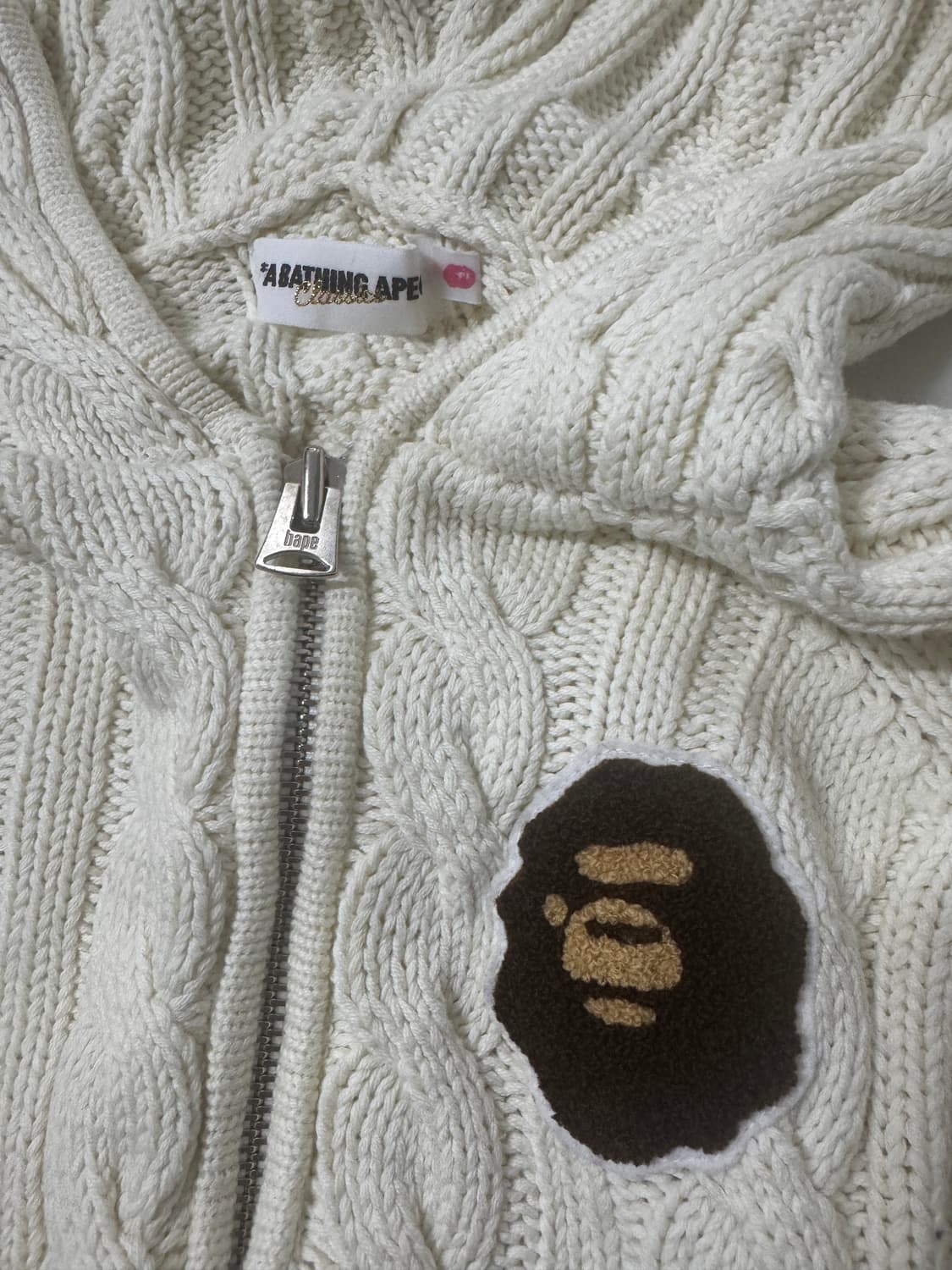 베이프 니트 가디건 상품이미지3