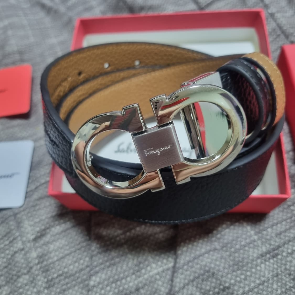 페라가모 벨트 팝니다 허리25에서40가능 새것입니다 상품이미지8