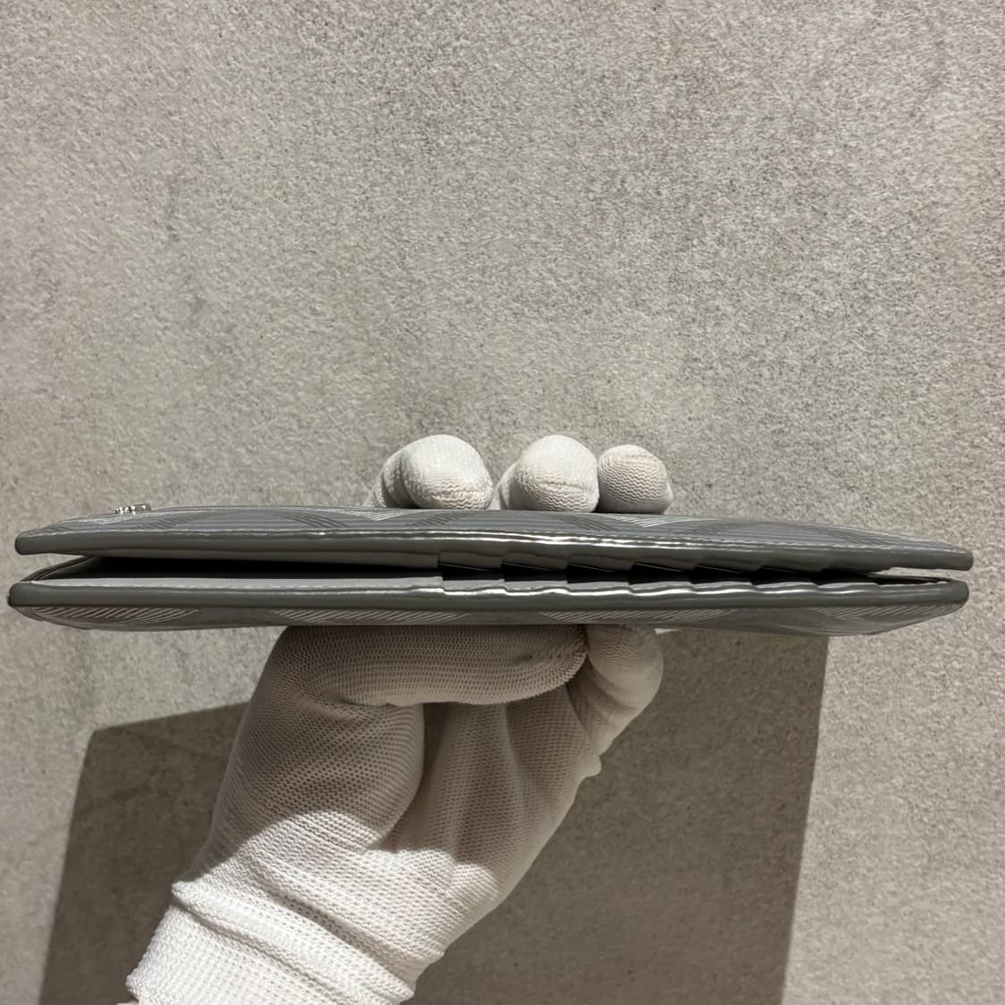 A+ OS사이즈 디올 CD 다이아 장지갑 그레이 감정서 구성 상품이미지3