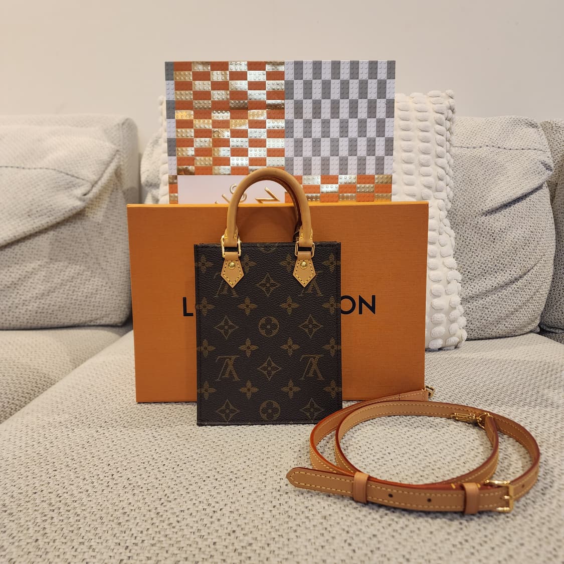 초민트급 22년12월 루이비통 쁘띠 삭플라 모노그램 미니 크로스백 상품이미지1