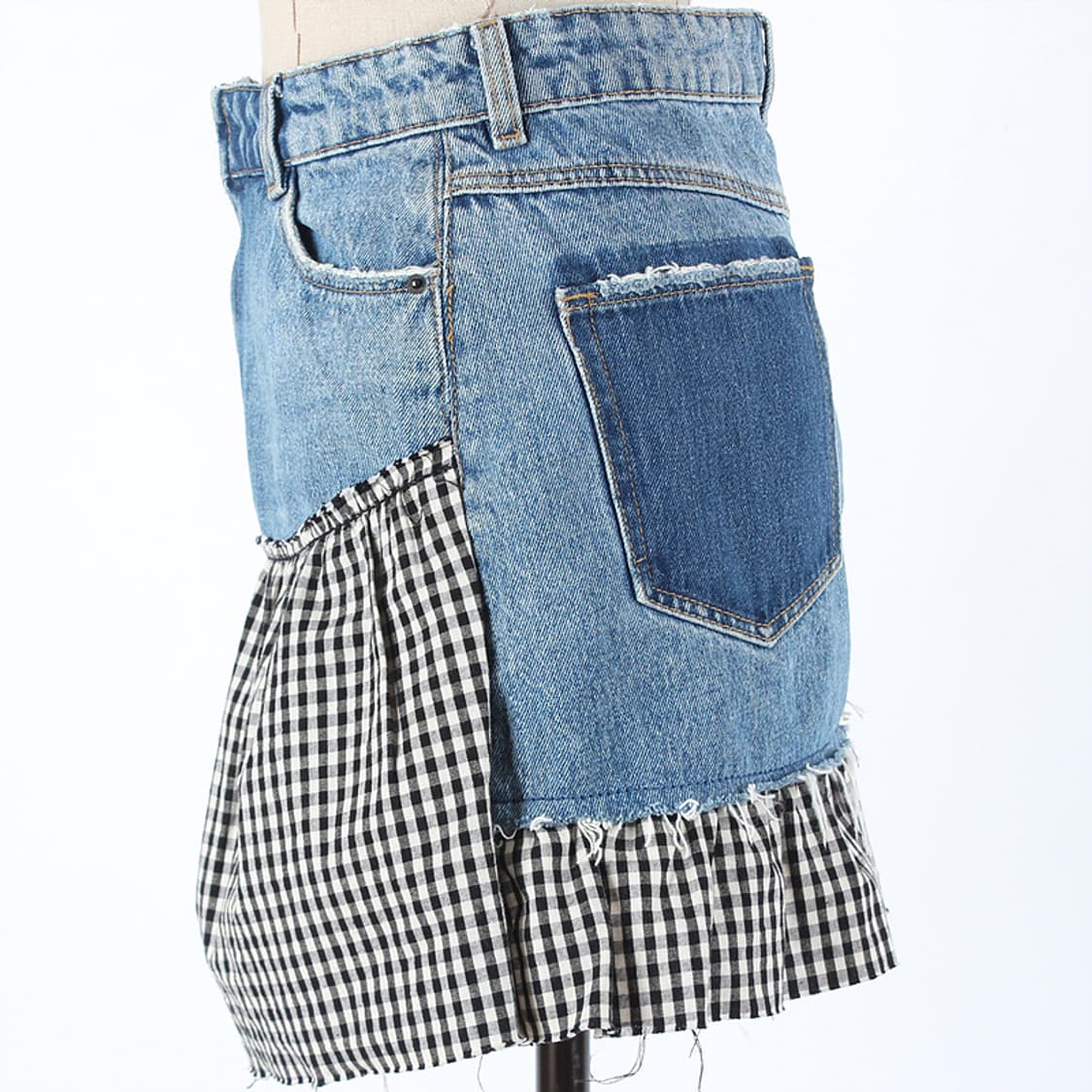 자라 데님 프린지 벌룬프릴 레이어드 랩 체크패턴 언발 A라인 미니 청치마 상품이미지9