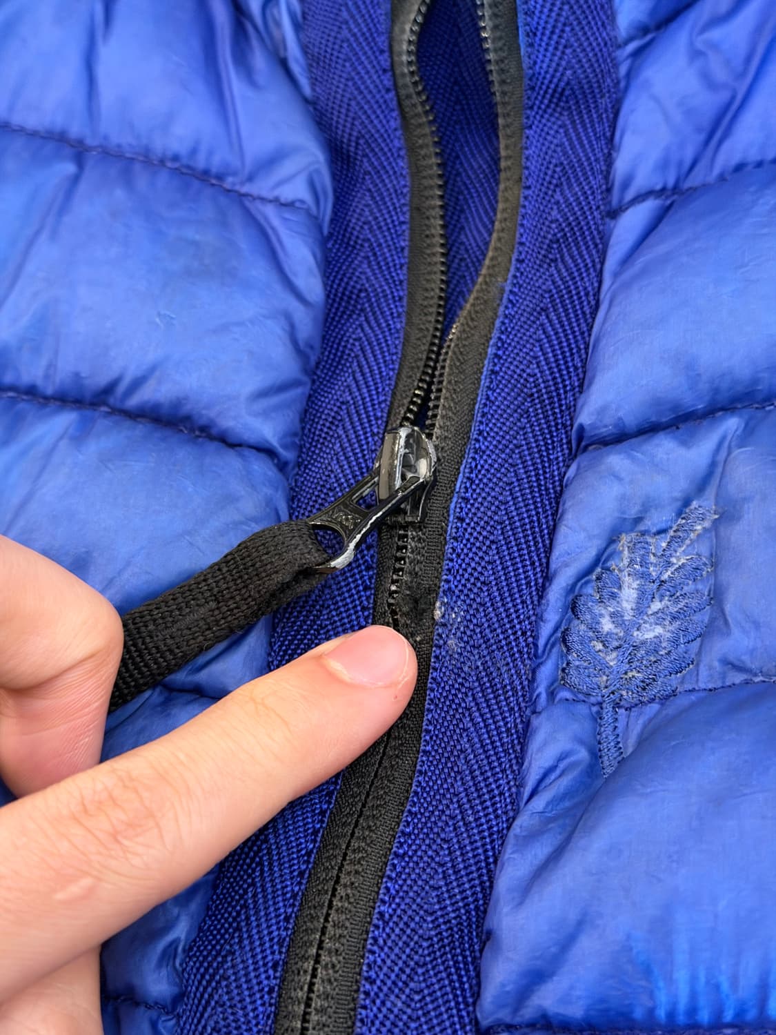 13FW 스톤아일랜드 가먼트 다이드 구스다운 경량패딩 블루 상품이미지10