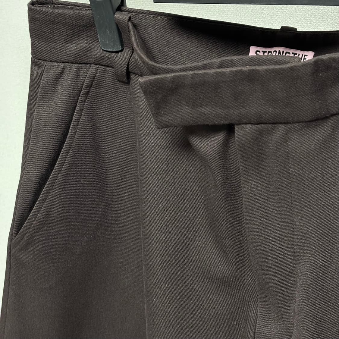 L) strongthe 스트롱더 와이드 테일러드 트라우저 상품이미지2