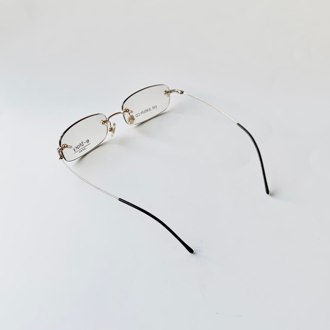 데드스탁 클래식 라운드사각 무테 안경테 233 상품이미지5