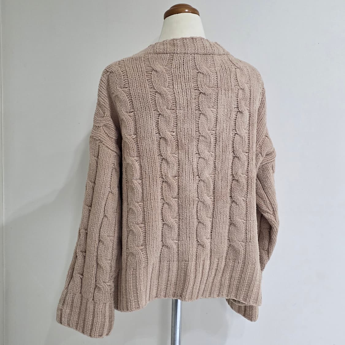 하구미모리걸 오트밀 꽈베기 니트가디건 상품이미지3