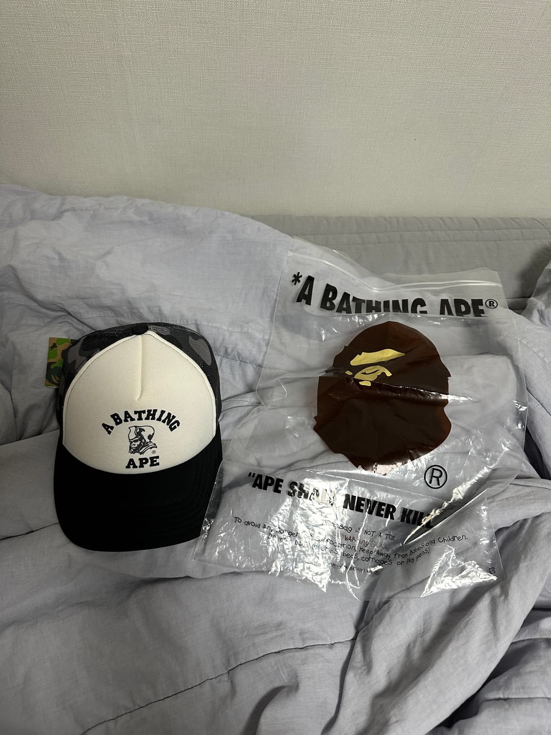 베이프 컬러 카모 제너럴 메쉬 캡 블랙 모자 판매합니다 상품이미지2