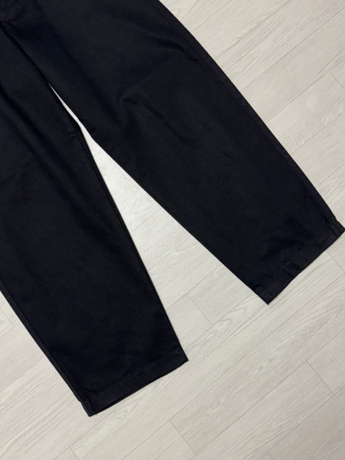 유니클로U 와이드핏 치노팬츠 블랙 76 상품이미지3