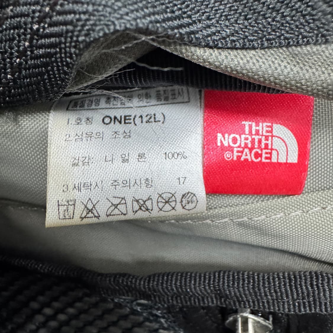 노스페이스 고프코어 카키 그린 미니샷 백팩 상품이미지10