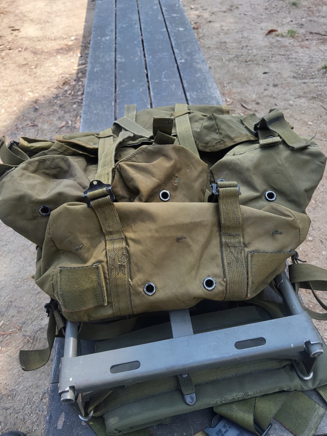 미군정품 미디움사이즈 엘리스팩 프레임포함  상품이미지9