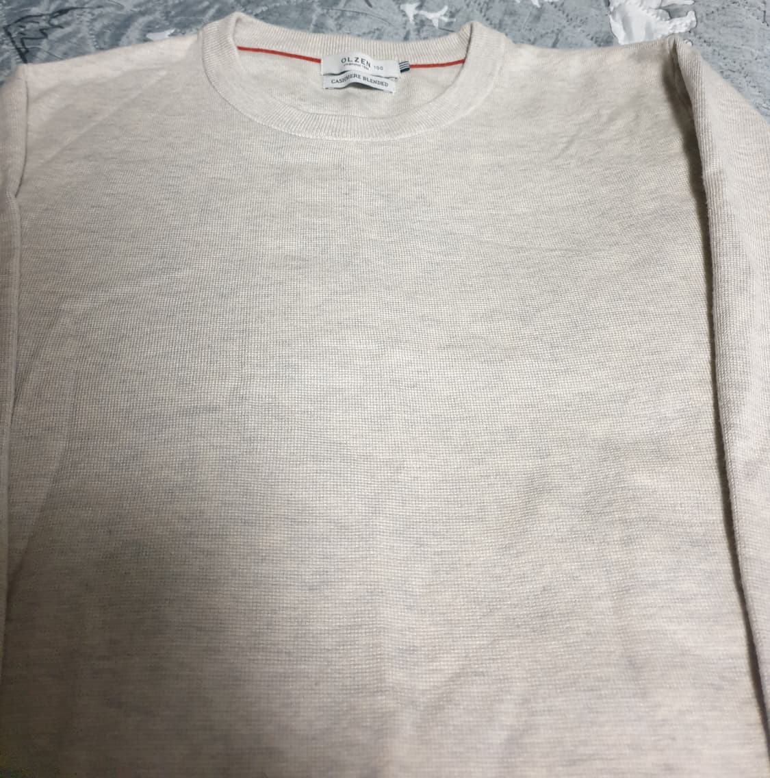 OLZEN 슬림핏 캐시미어 블렌드 라운드 니트 (100) 상품이미지2