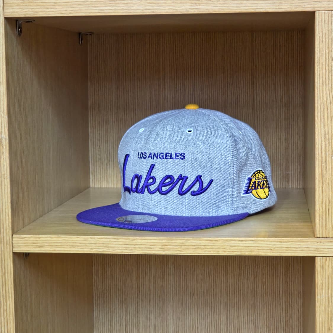 미첼앤네스(Mitchell & Ness) 로스앤젤레스 레이커스 스냅백 상품이미지1