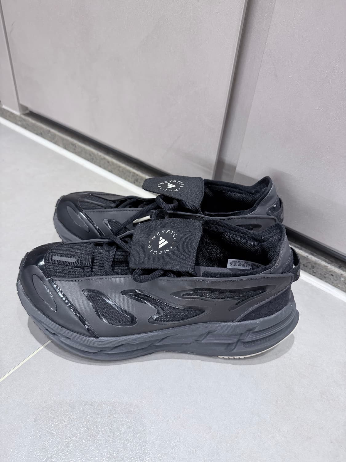 아디다스 by 스텔라 맥가트니 아디스타 블랙 상품이미지2