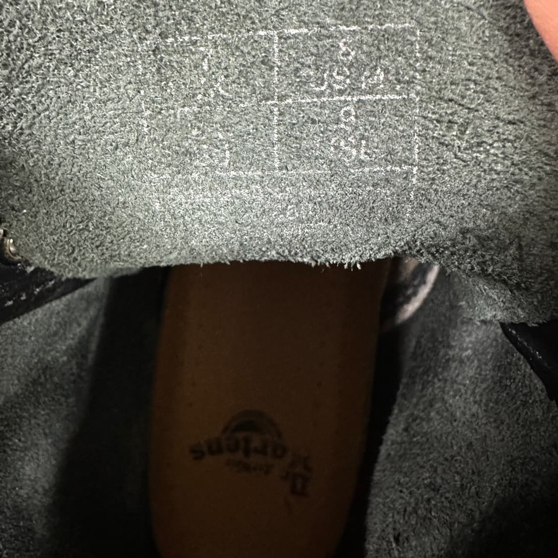 닥터마틴 8홀 부츠 상품이미지6