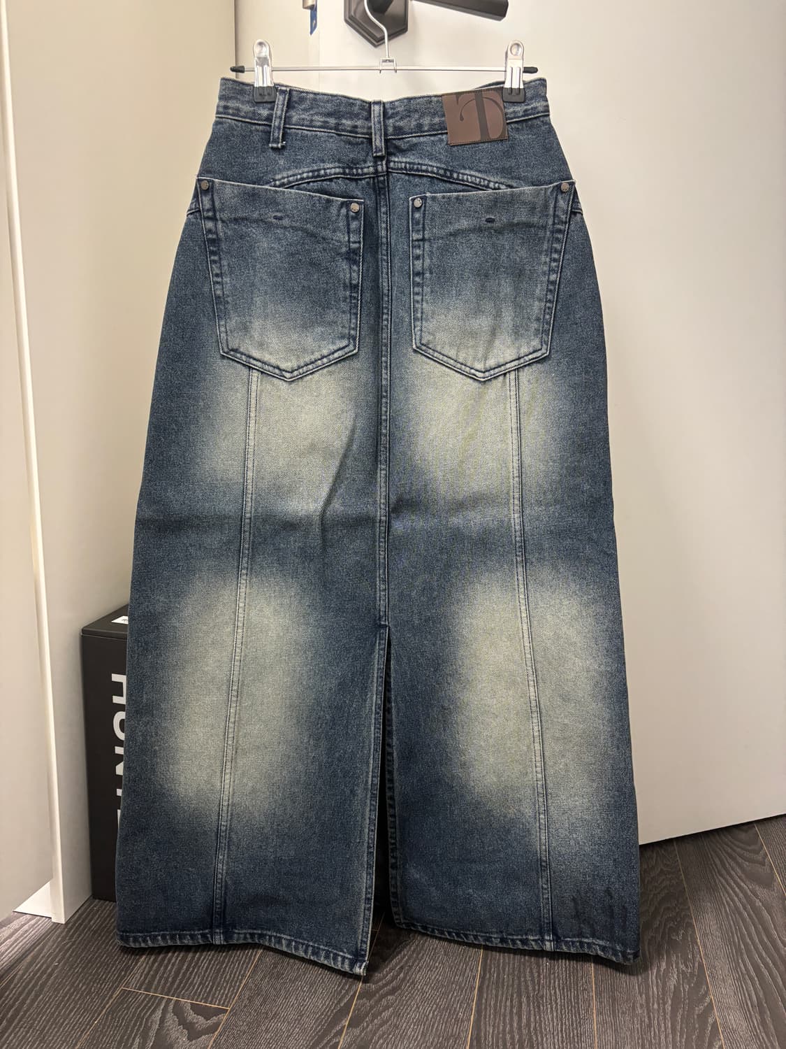 트리밍버드 Incision Denim Set-up 스커트 다크블루 상품이미지5