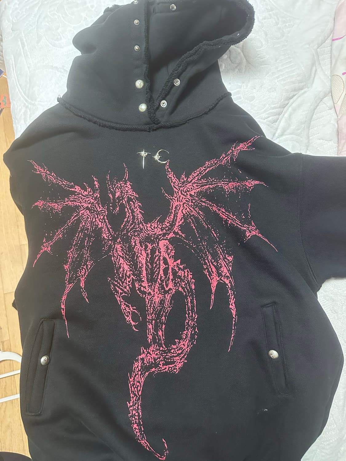 떠그클럽 드래곤 후드티 상품이미지1